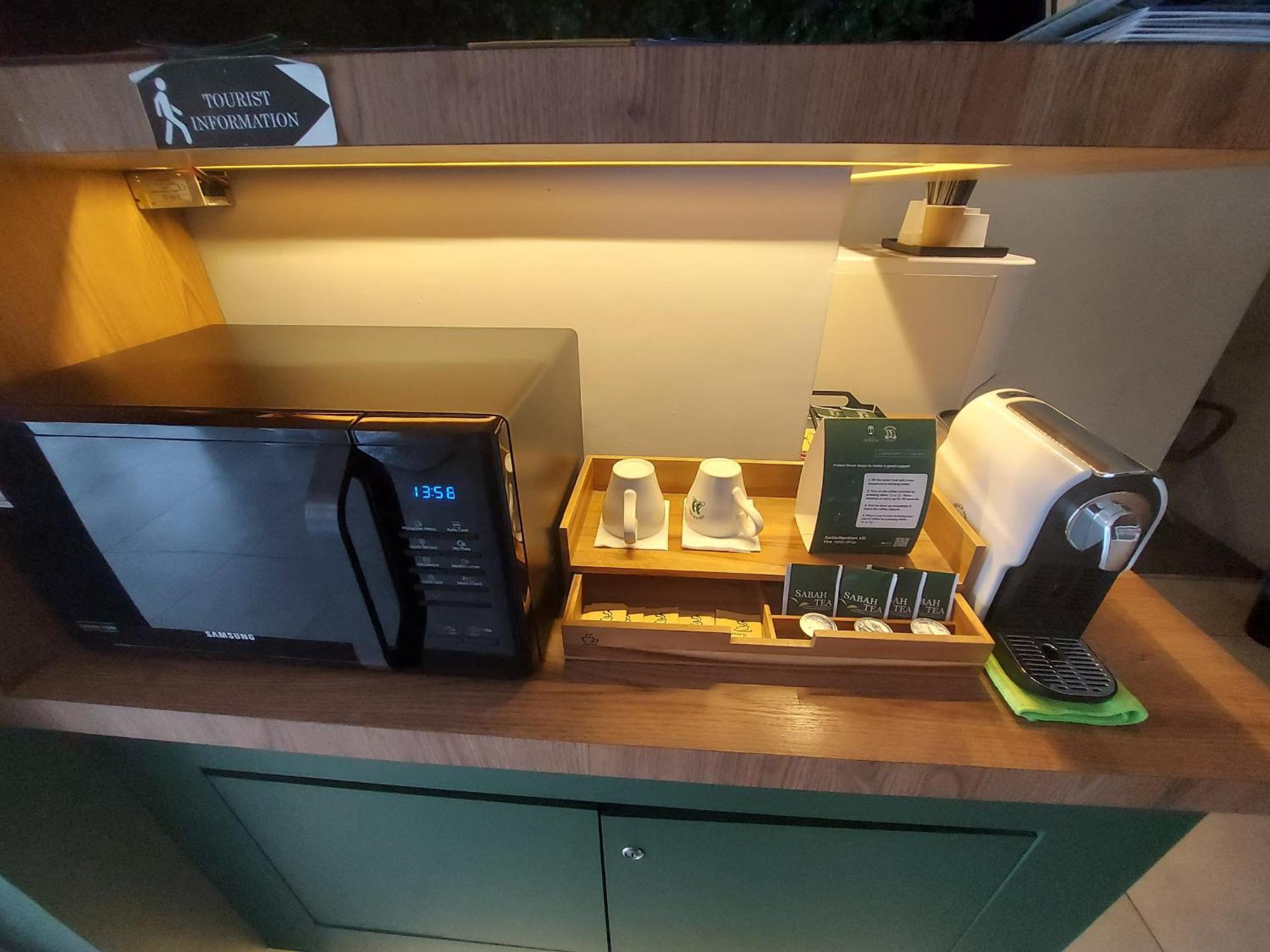 The Seraya Hotel Кота Кинабалу Екстериор снимка